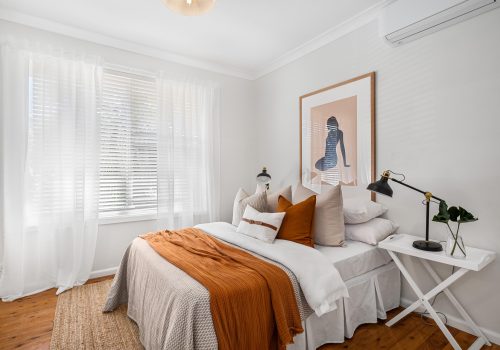 23555986-bedroom-6778193_1920